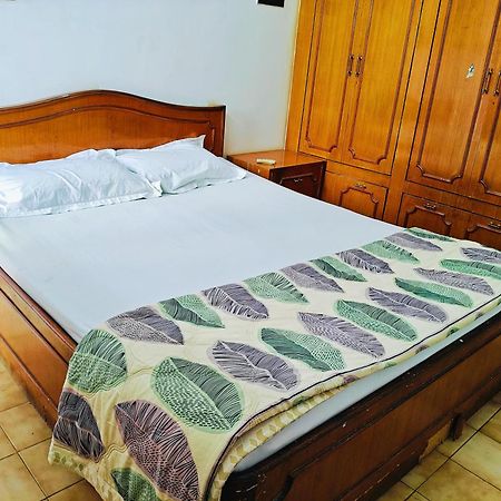 Kiara Home Stays Varanasi Bagian luar foto