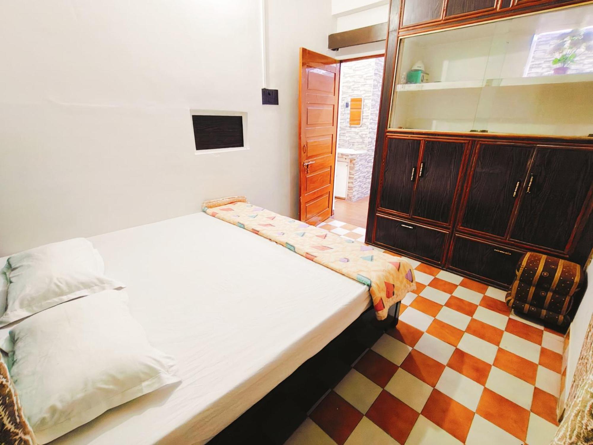 Kiara Home Stays Varanasi Bagian luar foto